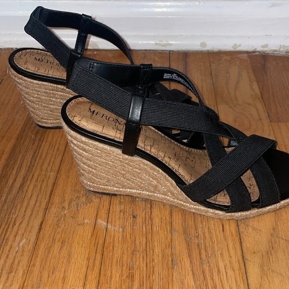 Women’s Wedges - Picture 4 of 7